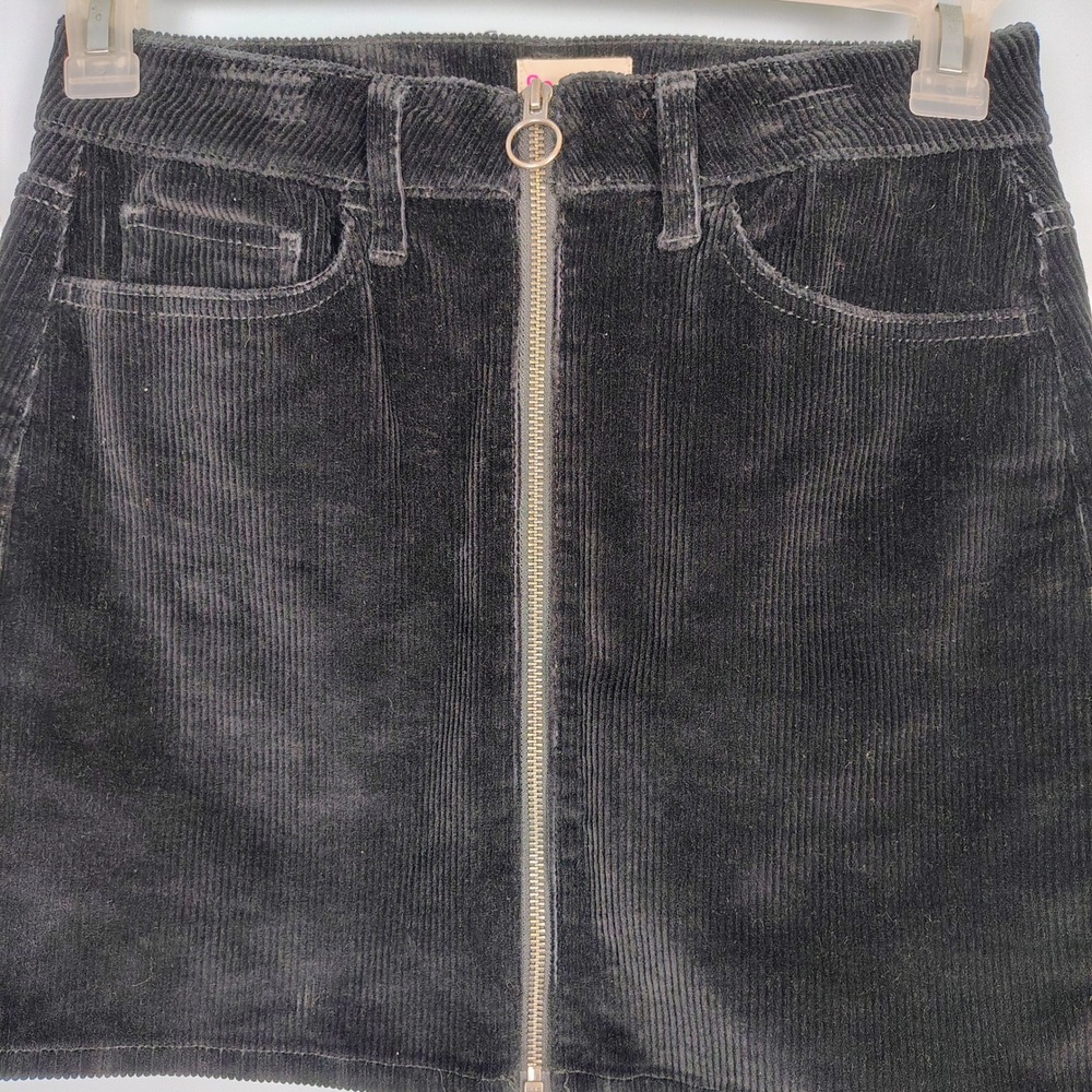 SO Black Corduroy Full Zip Mini Skirt Size 5 27W Retro Ring Pull 5-Pocket goth - Picture 2 of 6